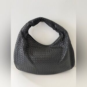 BOTTEGA VENETA Intrecciato Woven Nappa Leather Veneta Hobo Bag Handbag, Charcoal